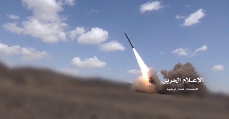 أطلقت القوة الصاروخية للجيش واللجان الشعبية اليمنية، دفعة من الصواريخ على تجمعات لمرتزقة الجيش السعودي بقطاع عسير