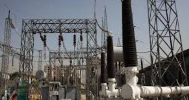 زار رئيس مجلس الوزراء المهندس عماد خميس محطة توليد الطاقة الكهربائية في دير علي بمحافظة ريف دمشق ومشروع التوسع الثاني للمحطة الذي تم إنجازه