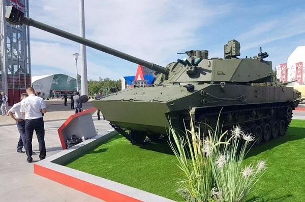 "لوتس" عربات مدفعية روسية جديدة قيد الاختبار