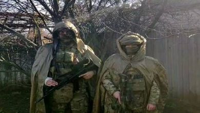 الجنود الروس يتلقون أحدث "البدلات الشبحية" المموّهة