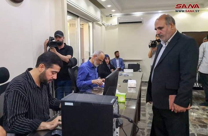 الإيرانيون المقيمون بسورية يشاركون بالانتخابات الرئاسية الإيرانية
