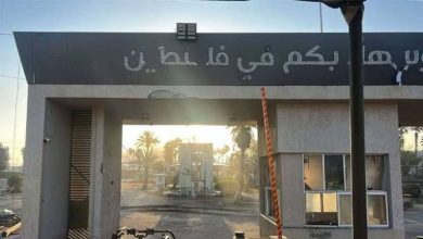 الاحتلال يحرق صالة المغادرين في معبر رفح