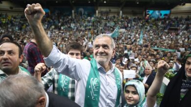 من هو الرئيس الإيراني الجديد.. وما هي صلاحياته؟