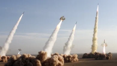 موجات متتالية من القصف الصاروخي الإيران تطال "تل أبيب" 