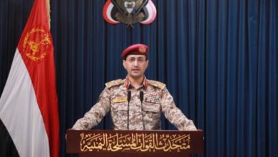 القوات المسلحة اليمنية تستهدف مطار اللد في "يافا" المحتلة