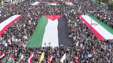 مسيرات حاشدة بصنعاء تأكيداً على الثبات مع غزة وإيران