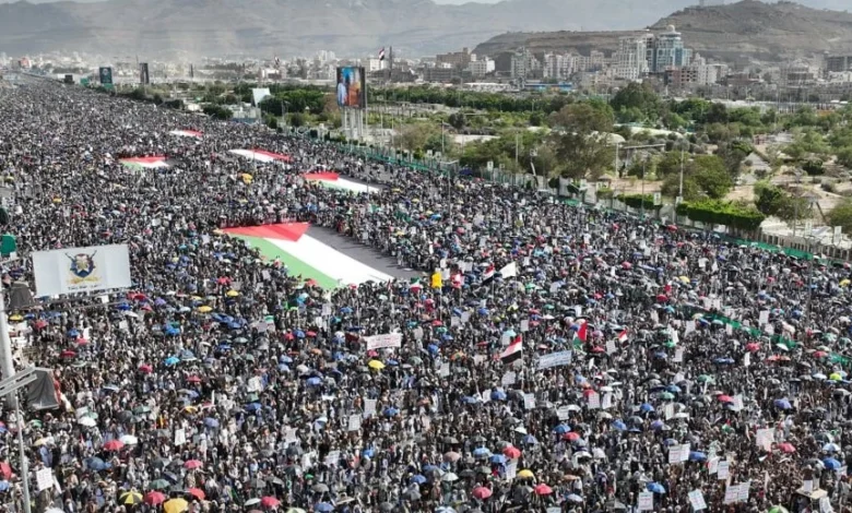 المشاركون ووجّهوا التهاني للجمهورية الإسلامية الإيرانية