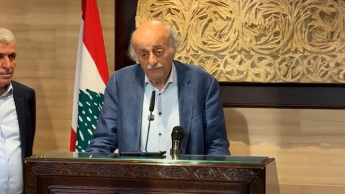 جنبلاط: ملفات عديدة نوقشت مع بري على صعيد ملف الجنوب