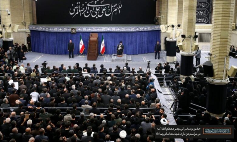 ‏خامنئي: لاينبغي المساس بوحدة الشعب والمسؤولين والقوات