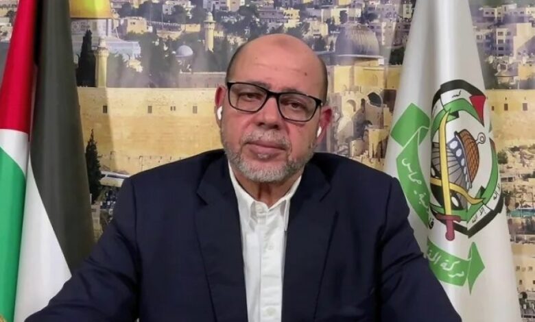 أبو مرزوق: تسليم الأسرى والجثامين خلال 72 ساعة غير واقعي