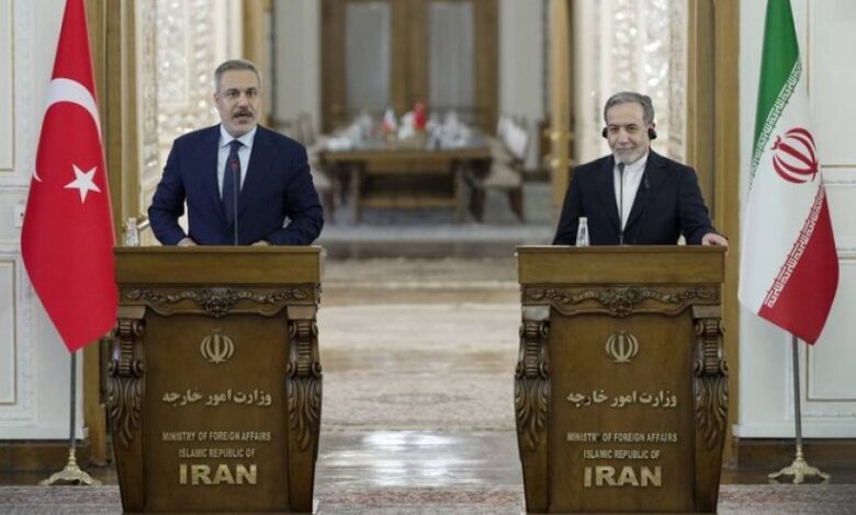 عراقجي : إيران وتركيا دولتان صديقتان وشقيقتان