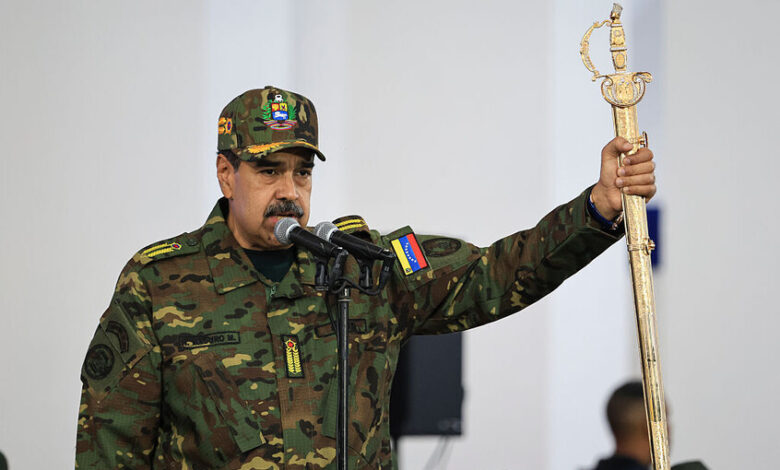 كولومبيا تعلن استعدادها لمنح اللجوء للرئيس مادورو