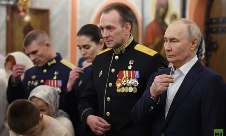 بوتين يوجه رسائل وحدة وفخر خلال قداس عيد الميلاد