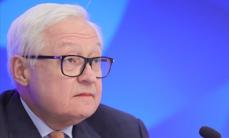 ريابكوف: الحوار بين موسكو وواشنطن متوقف حالياً