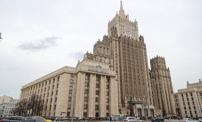 موسكو: حوار بوتين وماكرون يتطلب اتصالاً رسمياً