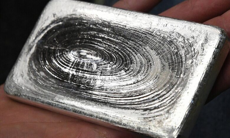 ارتفاع تاريخي لأسعار الفضة متجاوزة حاجز ستة وتسعين دولارا