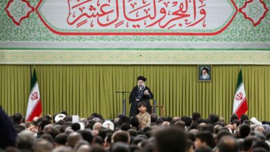 الإمام الخامنئي: أميركا إذا أشعلت حرباً فستكون حرباً إقليمية