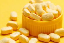 فيتامين يساهم في تنظيم حركة الأمعاء وعلاج الالتهابات