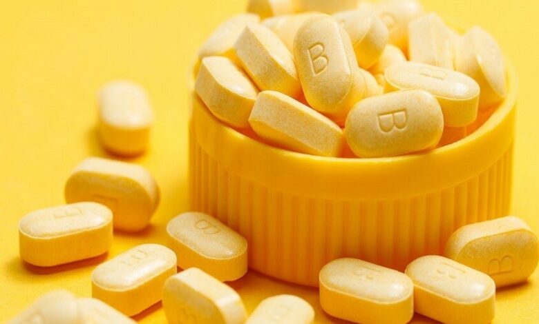 فيتامين يساهم في تنظيم حركة الأمعاء وعلاج الالتهابات