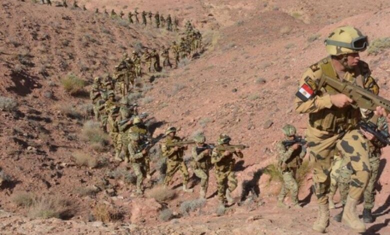 قانون مصري جديد يشدد عقوبات التخلف عن التجنيد