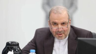 السفير الإيراني ببغداد: نتابع المفاوضات مع واشنطن بحذر