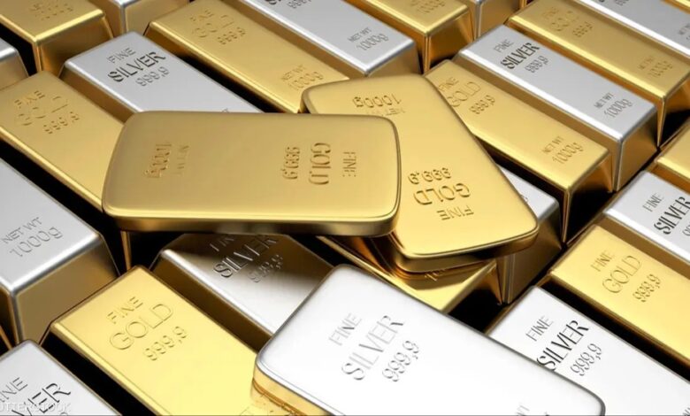 الذهب والفضة يرتفعان بعد انهيار حاد