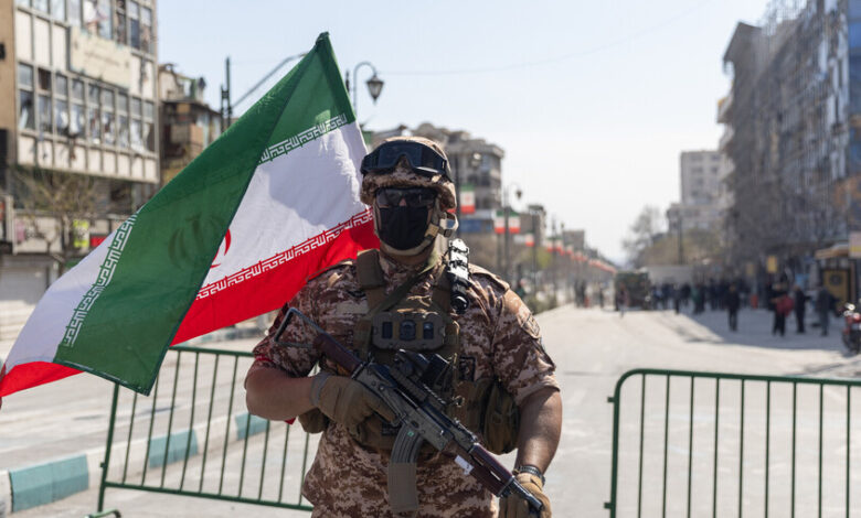 الحرس الثوري يعتقل جاسوسًا بارزًا لإسرائيل