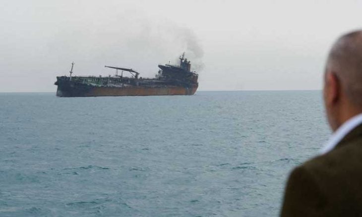إيران تعلن استهداف ناقلة نفط أمريكية