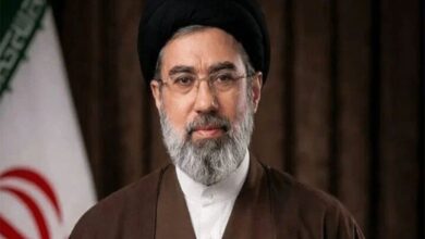 السيد خامنئي يعزي باستشهاد السيد الخطيب..