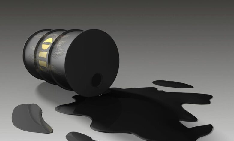 هبوط حاد للنفط بعد إعلان ترامب هدنة إيران