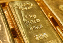 تراجع أسعار الذهب مع ضعف احتمال خفض الفائدة الأمريكية