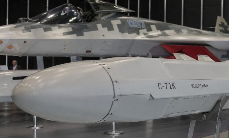 صاروخ "السجاد" الروسي يطوي سماء أوكرانيا..