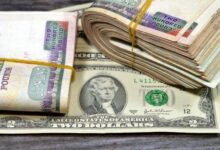 سعر الدولار في مصر يسجل تراجعاً جديداً