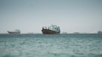 فرنسا تحذر من تفجير هرمز بالقوة