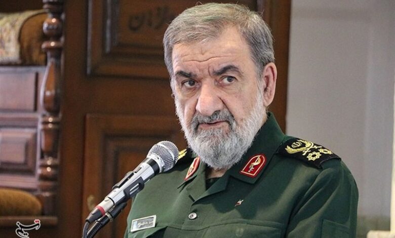 رضائي يهدد واشنطن بحربٍ تمتدُّ للبحار