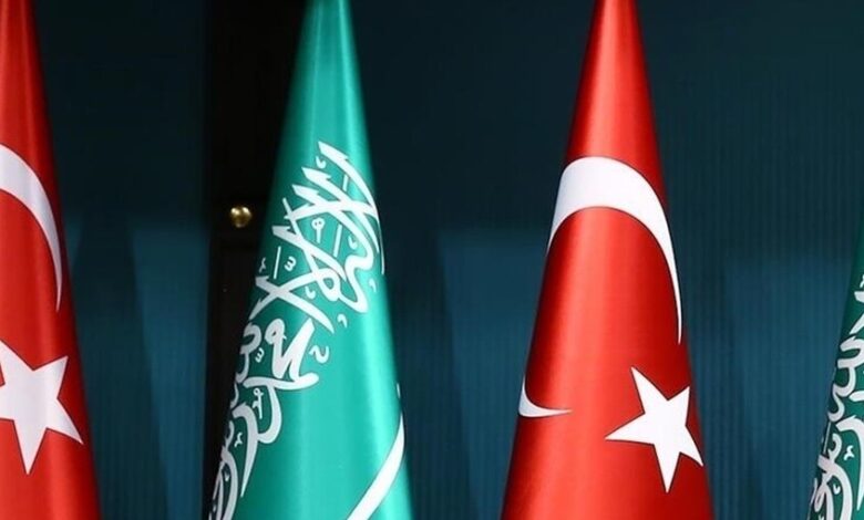 تعزيز التنسيق التركي‑السعودي في اجتماع أنقرة