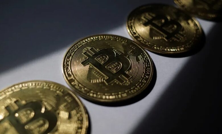 انهيار البيتكوين أمام صعود الذكاء الاصطناعي
