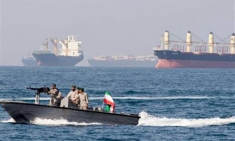 الحرس الثوري : استهداف 4 سفن تحت الحماية الأمريكية ‏