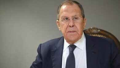 لافروف ينتقد تحوّلات اليابان القانونية المثيرة للقلق