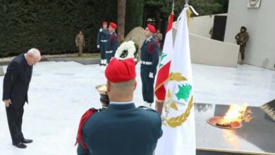 وزير الدفاع يوجه رسالة لأهالي الشهداء
