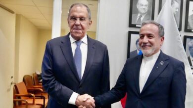 لافروف وعراقجي يؤكدان أهميّة الحل الدبلوماسي لإنهاء التوتّرات