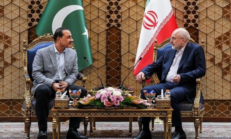 رئيس البرلمان الإيراني محمد باقر قاليباف يتمسك بالشروط السبعة