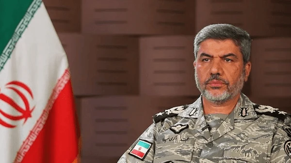 العميد اكرمي نيا: الجيش الايراني يمتلك مخزوناً كبيراً من المعدات الجديدة