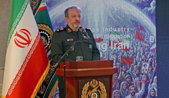 العميد مجيد: قوتنا الصاروخية هي التي غيّرت المعادلات